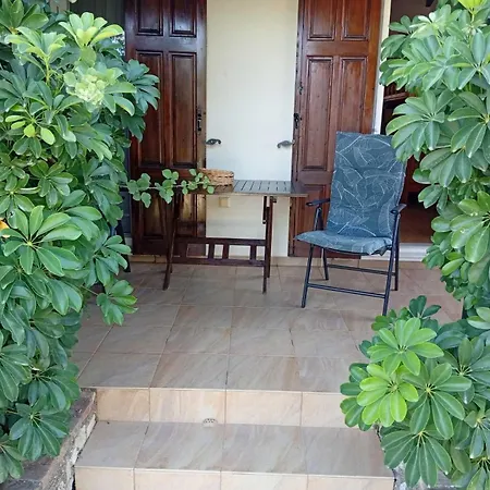 Pensión Georgina Katakolo