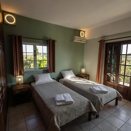 Georgina Guest house 4*