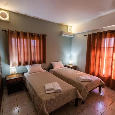 Guest house Georgina Katakolo