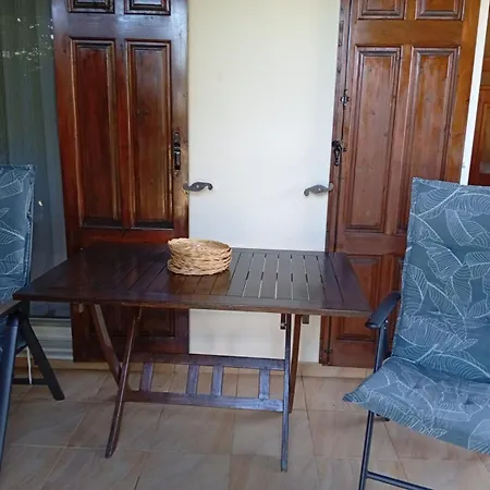 Georgina ゲストハウス カタコロン