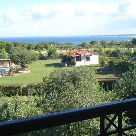 Georgina 4*