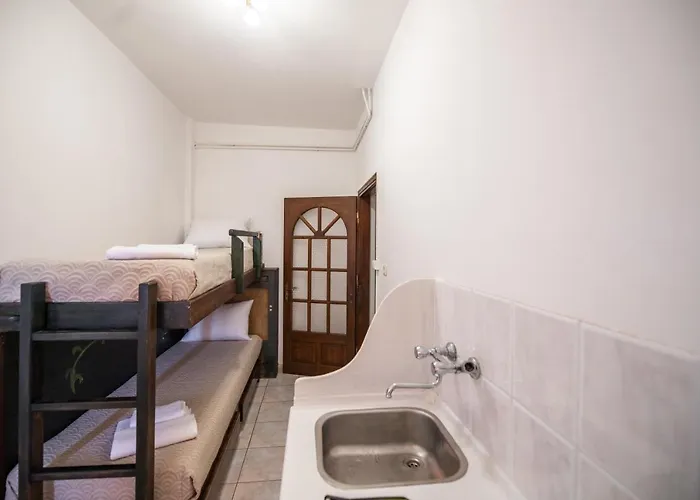 Guest house Georgina Katakolo