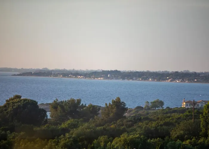 Pensión Georgina Katakolo