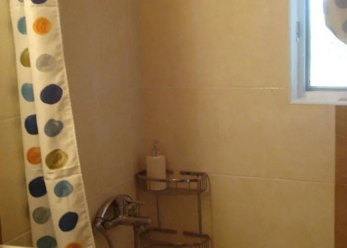 Georgina Guest house 4*